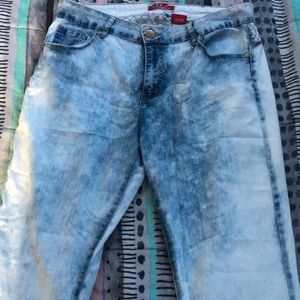 Long not high waisted pants